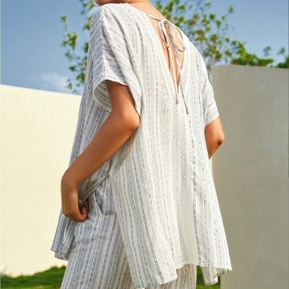 New Simple by Suzanne Betro White and Gray Stripes V-neck Tunic Top US M - Picture 2 of 9